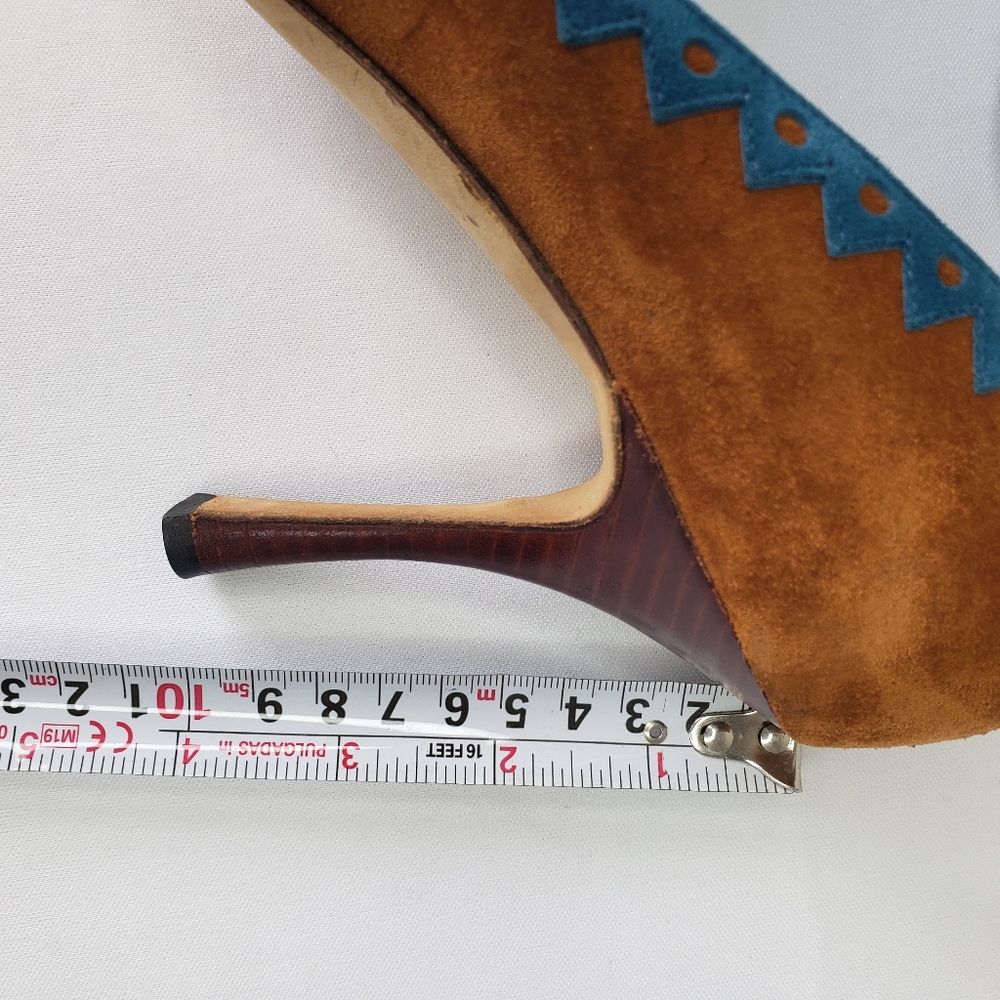 Manolo Blahnik Teal Tan Heels Pointy Toe - Picture 12 of 12